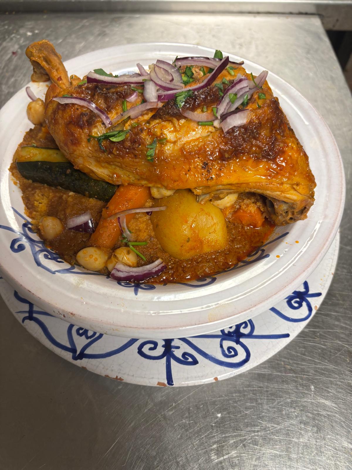 Couscous poulet, boulettes ou merguez : Semoule et légumes du bouillon, avec poulet, boulettes ou merguez au choix