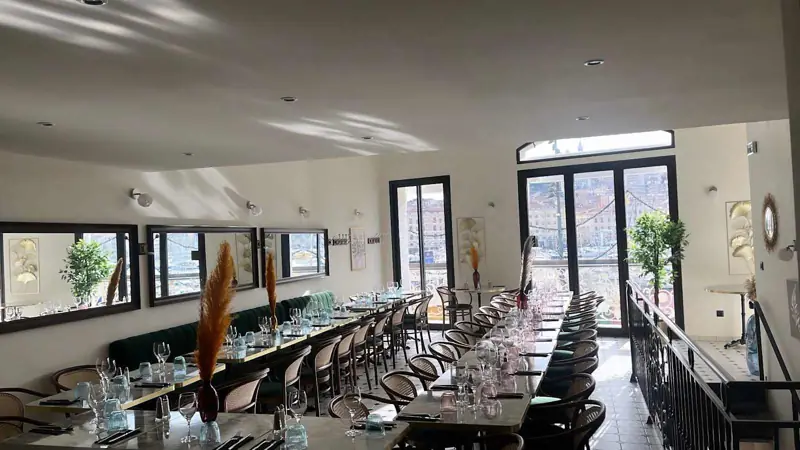 Le restaurant Le Petit Pernod, photo 4 sur 9