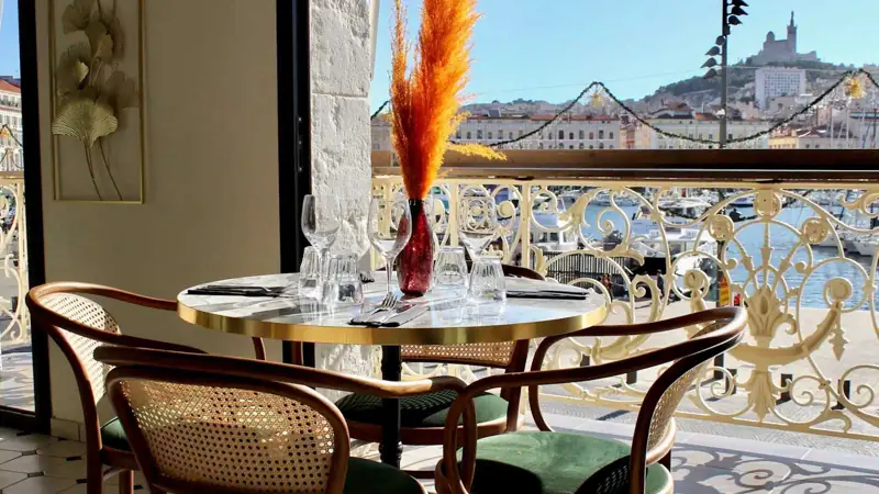 Le restaurant Le Petit Pernod, photo 3 sur 9